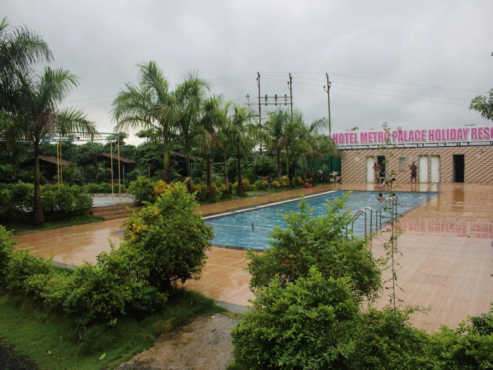 Hotel Metro Palace Resort Karjat Ngoại thất bức ảnh