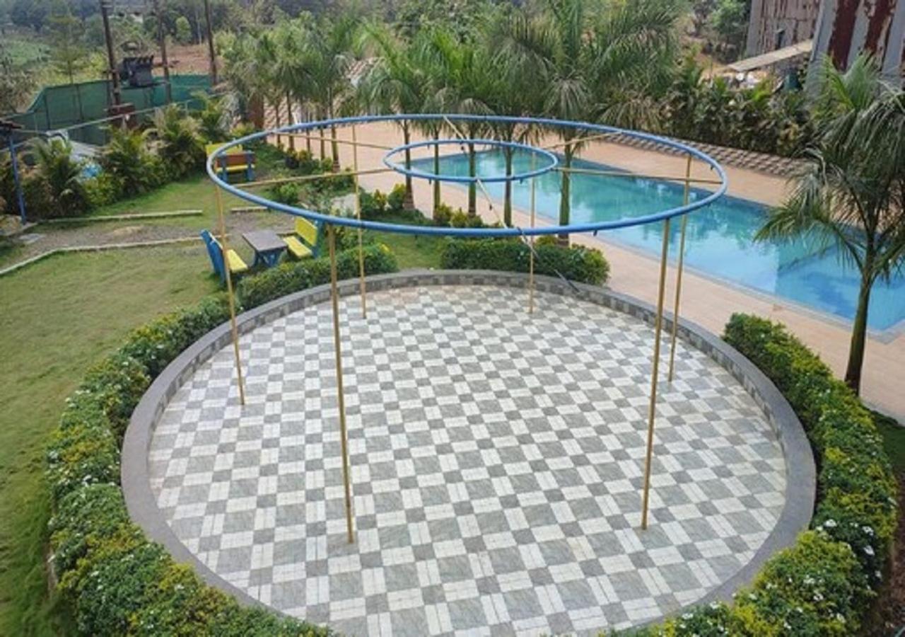 Hotel Metro Palace Resort Karjat Ngoại thất bức ảnh