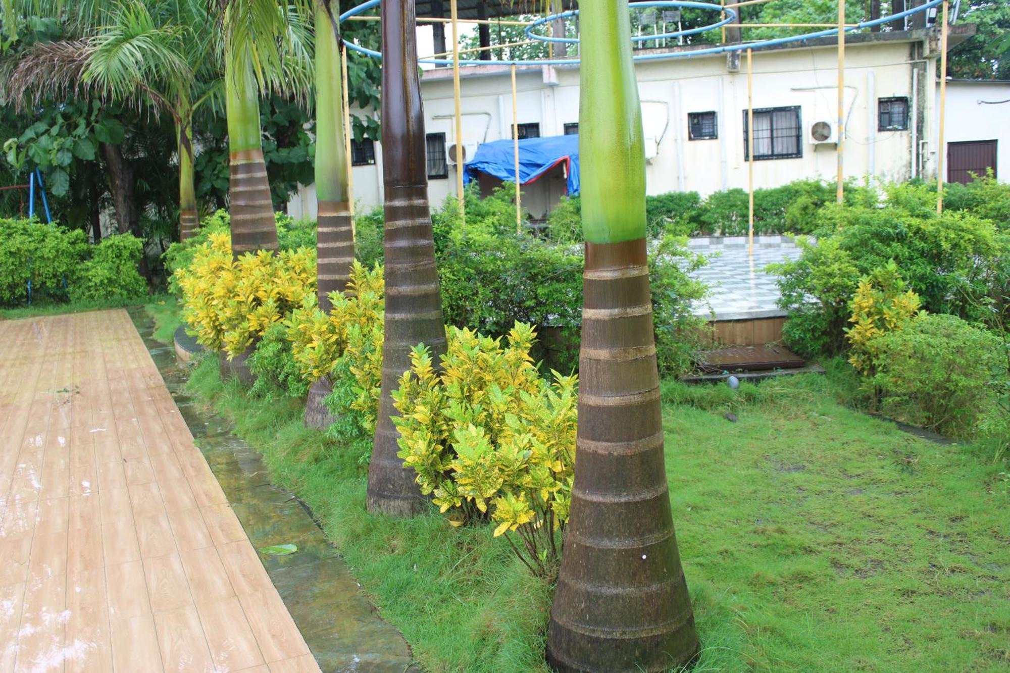 Hotel Metro Palace Resort Karjat Ngoại thất bức ảnh