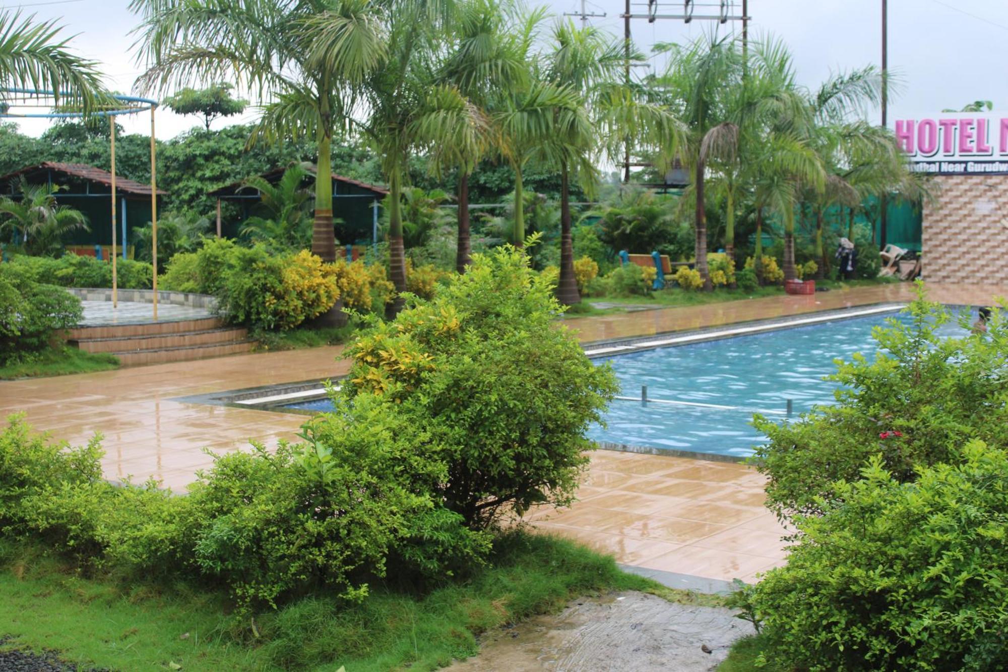 Hotel Metro Palace Resort Karjat Ngoại thất bức ảnh